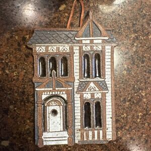 Victoria LittleJohn Trivet Tile Ceramic Stoneware‎ Tile  Victorian House VTG